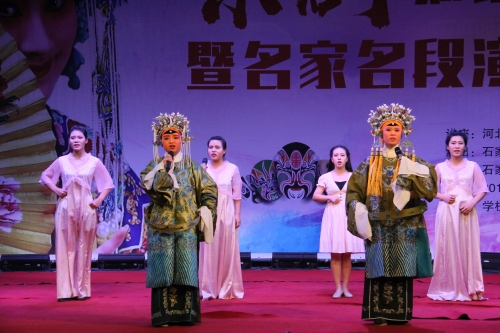 京劇社谷源琪、冀穎慧、孫新媛等演唱傳統(tǒng)京劇《穆桂英掛帥》選段
