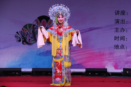 呼玉山院長、許鴻昌館長、陳平教授與現(xiàn)場觀眾互動(dòng)交流