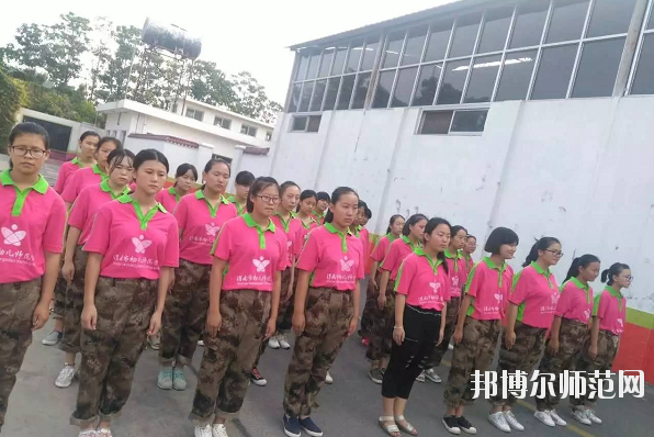 渭南幼兒師范學(xué)校招生辦聯(lián)系電話(huà)