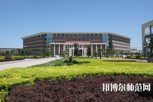 寶雞職業(yè)技術師范學院招生辦聯系電話