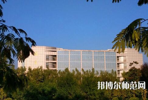 周口科技職業(yè)師范學院招生辦聯系電話
