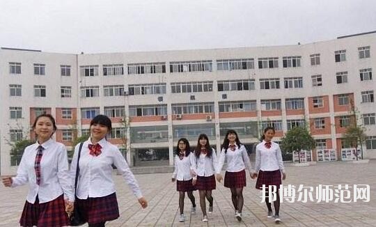 成都工程職業(yè)技術(shù)幼兒師范學校2018年報名條件、招生對象