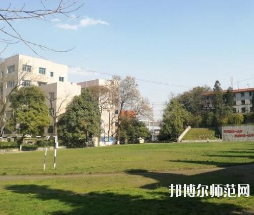 貴陽經(jīng)濟貿(mào)易中等幼師專業(yè)學(xué)校2023年報名條件、招生要求、招生對象 width=