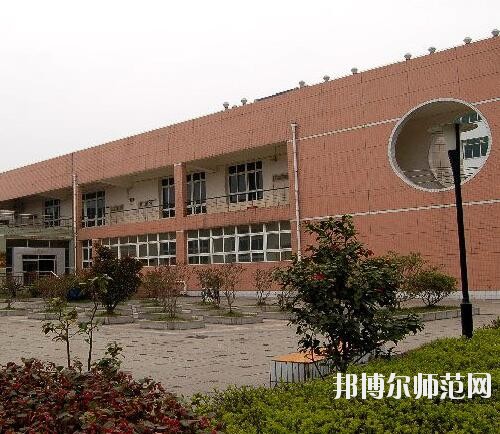 貴州民族大學(xué)幼師中專部2023年報(bào)名條件、招生要求、招生對象