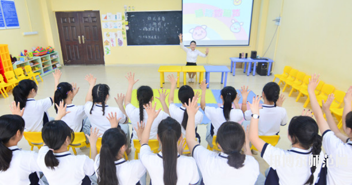 成都五月花幼兒師范高級技工學(xué)校怎么樣、好不好