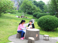 湖南中專幼師學(xué)?？梢钥即髮? /><b>湖南中專幼師學(xué)?？梢钥即髮?/b><span>2019-09-09 10:58</span><p>如今，許多中專幼師學(xué)校都可以報(bào)讀大專的，但學(xué)生們也需要選擇一所可靠的學(xué)校。而學(xué)校的報(bào)讀學(xué)生多不多，可以看出學(xué)校的受歡迎程</p></a></li>
            <li><a href=