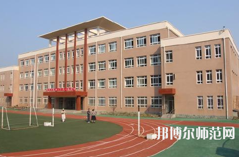 江西2020年幼師學校中專升大?？际裁? width=