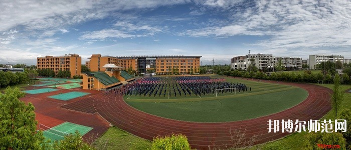 溫江燎原職業(yè)技術(shù)幼兒師范學校2020年報名條件、招生要求、招生對象