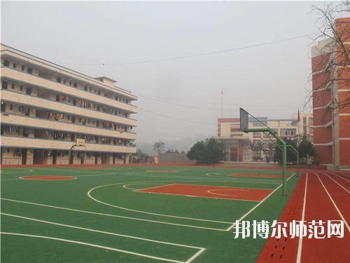 宜賓高場(chǎng)職業(yè)幼兒師范中學(xué)2020年報(bào)名條件、招生要求、招生對(duì)象