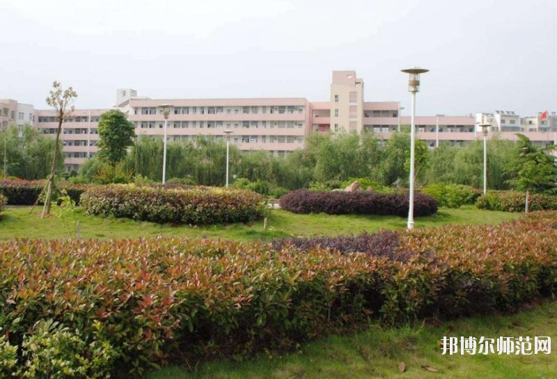 廣州2020年中專幼師學(xué)?？梢钥即髮? width=