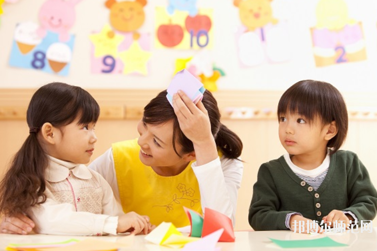 南昌2020年中專幼師學?？梢钥即髮? width=