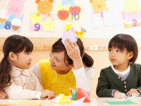 南昌2020年中專幼師學(xué)?？梢钥即髮? /><b>南昌2020年中專幼師學(xué)?？梢钥即髮?/b><span>2020-03-23 15:01</span><p>南昌2020年中專幼師學(xué)?？梢钥即髮?對于中專幼師學(xué)校怎么考大專這個(gè)問題，相信選擇幼師專業(yè)的小伙伴們都是想拿到一個(gè)更高的文</p></a></li>
            <li><a href=