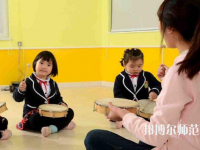 湛江2020年幼師學(xué)校中專升大?？际裁? /><b>湛江2020年幼師學(xué)校中專升大?？际裁?/b><span>2020-05-07 15:46</span><p>你上了中專并不代表你只能獲得中專學(xué)歷，若是你有升學(xué)的愿望，也是有很多途徑可以升大專的，而中專升大專具體要考什么內(nèi)容，要看</p></a></li>
            <li><a href=