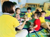 六盤水2021年幼師學(xué)校中專升大?？际裁? /><b>六盤水2021年幼師學(xué)校中專升大?？际裁?/b><span>2020-10-16 15:18</span><p>隨著國家二胎政策的開放，但由于家長對(duì)孩子的重視，幼師專業(yè)在近年來飛速發(fā)展，雖然人才緊缺，社會(huì)對(duì)幼兒教師專業(yè)越來越嚴(yán)格，無</p></a></li>
            <li><a href=