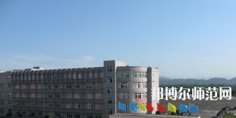 貴州省銅仁幼兒師范高等?？茖W校2023年報名條件、招生要求、招生對象