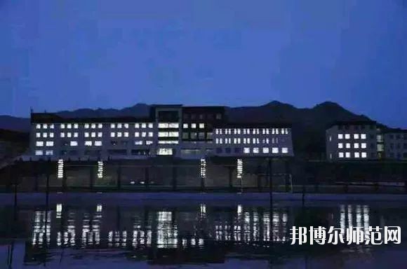 呼和浩特職業(yè)師范學(xué)院東校區(qū)2021年報(bào)名條件、招生要求、招生對(duì)象