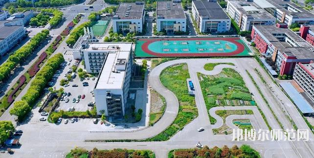 貴州貴陽中山科技幼兒師范學校2023年招生辦聯(lián)系電話