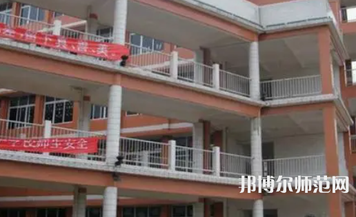 重慶旅游幼師學校2023年報名條件、招生要求、招生對象