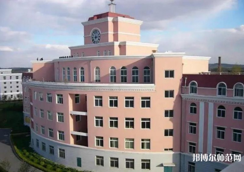 長春大學師范學院西校區(qū)2023年學費、收費多少