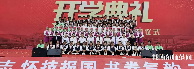 云南現(xiàn)代職業(yè)技術(shù)師范學(xué)院2023年報(bào)名條件、招生要求、招生對(duì)象