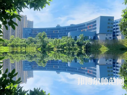 重慶師范大學(xué)涉外商貿(mào)學(xué)院銅梁校區(qū)2023年怎么樣、好不好 