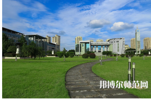 重慶文理學院2023年學費、收費多少 