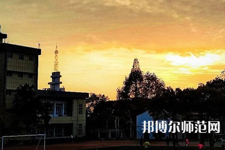 黃岡師范學(xué)院2023年報(bào)名條件、招生要求、招生對象