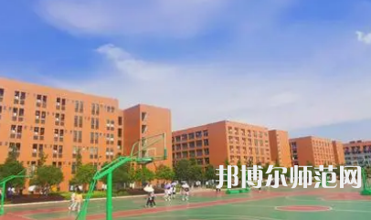 2023年懷化師范高等?？茖W(xué)校是民辦大學(xué)還是公辦