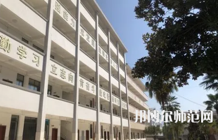 2023年桂林興安師范學(xué)校報(bào)名條件、招生對(duì)象