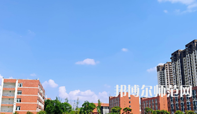 2023年四川商務(wù)幼兒師范學(xué)校報(bào)名條件、招生對(duì)象