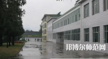 2023年四川彝文幼兒師范學(xué)校報名條件、招生對象