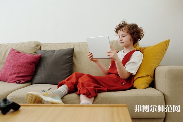 滇西科技師范學(xué)院介紹、地址