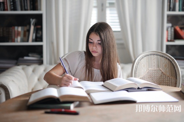 新疆大學(xué)師范學(xué)院南校區(qū)介紹、地址